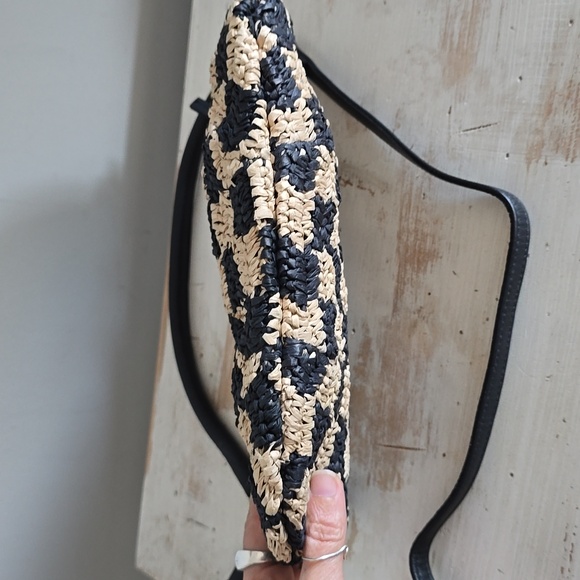 Clare V. Petit Moyen Leather Messenger Bag - Black/Natural Checker Raffia - Picture 7 of 15